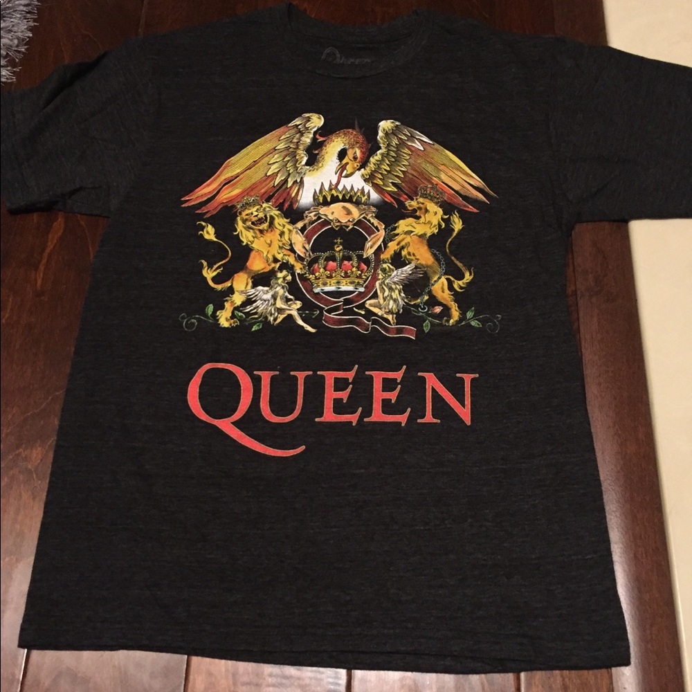 Queen t shirt. Brand new. Medium.